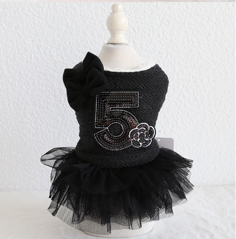 Double-Bow Dog Dress – black dog dress with number 5 and floral design, product photo
